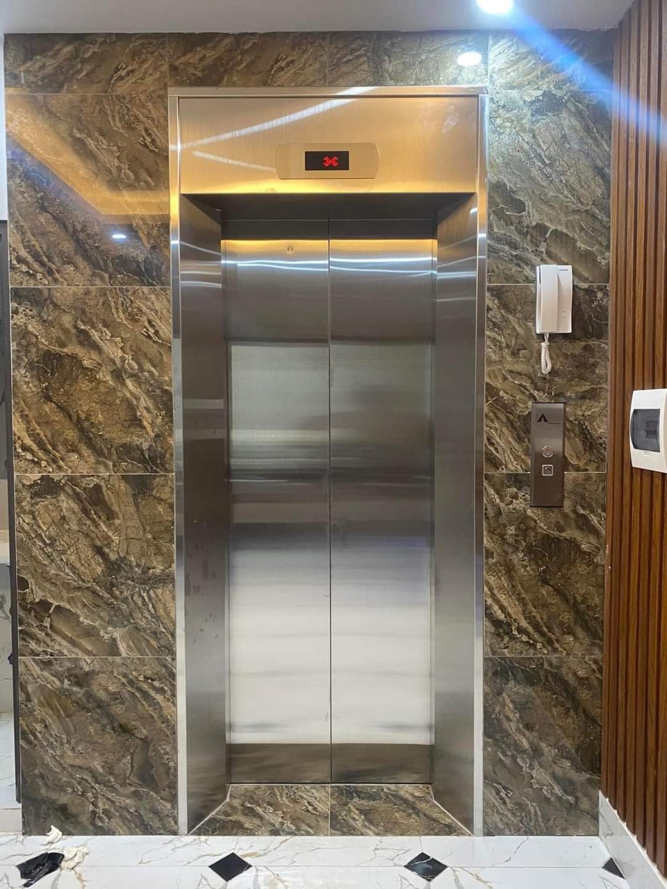 Nhà tôi cho thuê nhà mới, lô góc,vỉa hè, 113m2- 4T, Hoàng Cầu_46 Tr - Ảnh chính